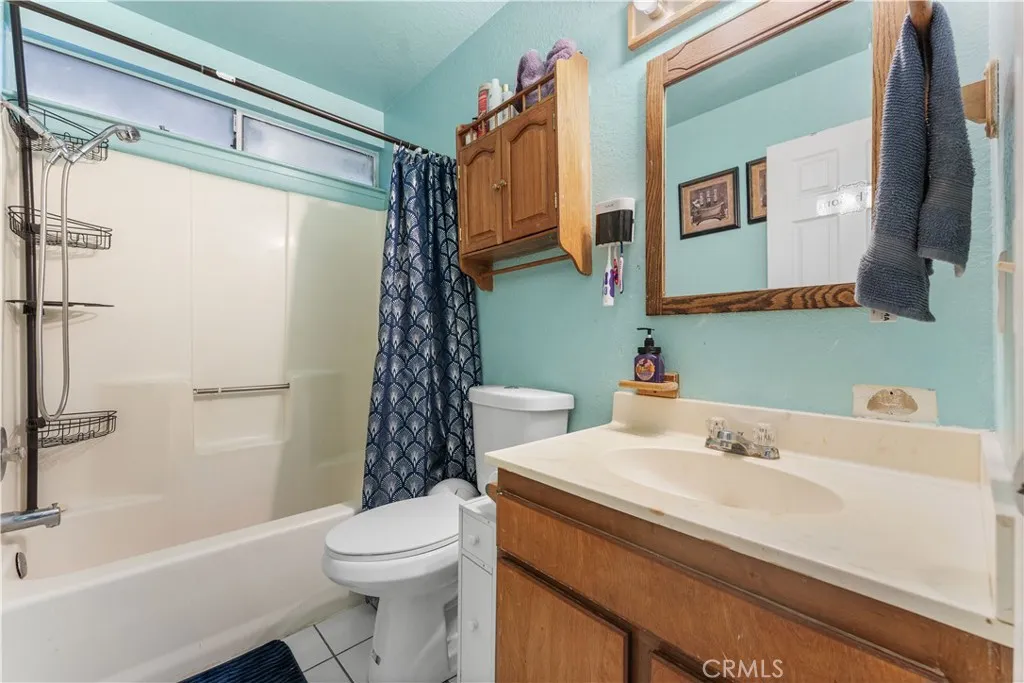 39132 161st Street E, Palmdale, California 93591 home-pic-21